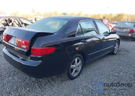 2005 Honda Accord 2.4 Lx z USA, uszkodzony, nr VIN 1HGCM56455A125233